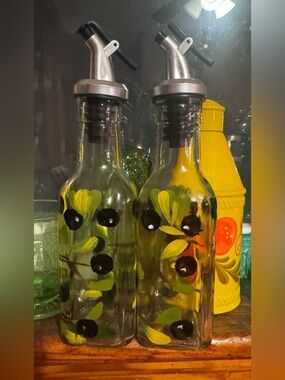 Kitchen Cruets-Olive Oil & Vinegar Dispensers